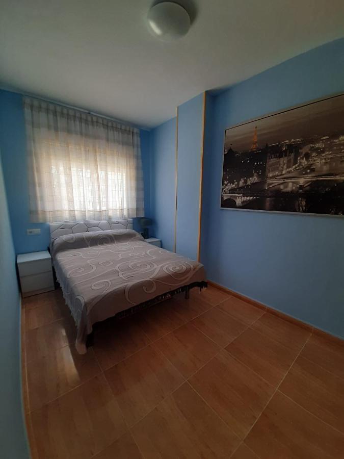 Torrevieja-Lugomarアパートメント エクステリア 写真