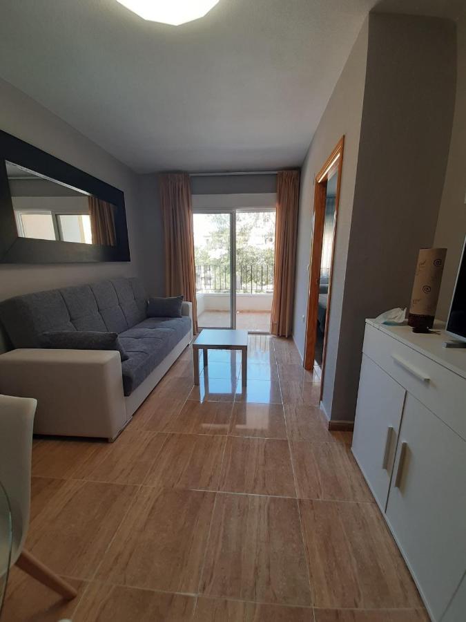 Torrevieja-Lugomarアパートメント エクステリア 写真