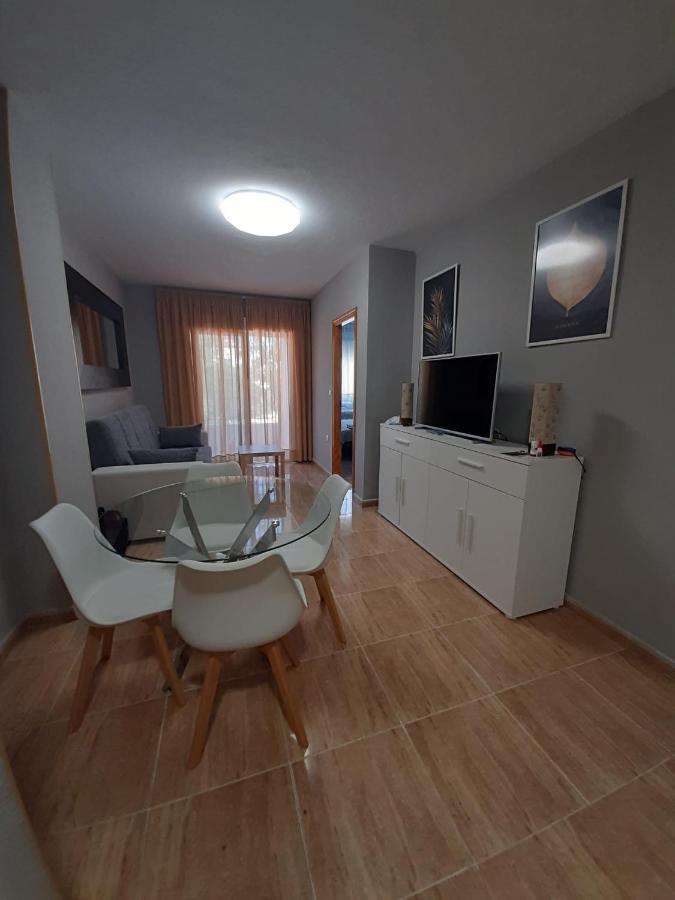 Torrevieja-Lugomarアパートメント エクステリア 写真