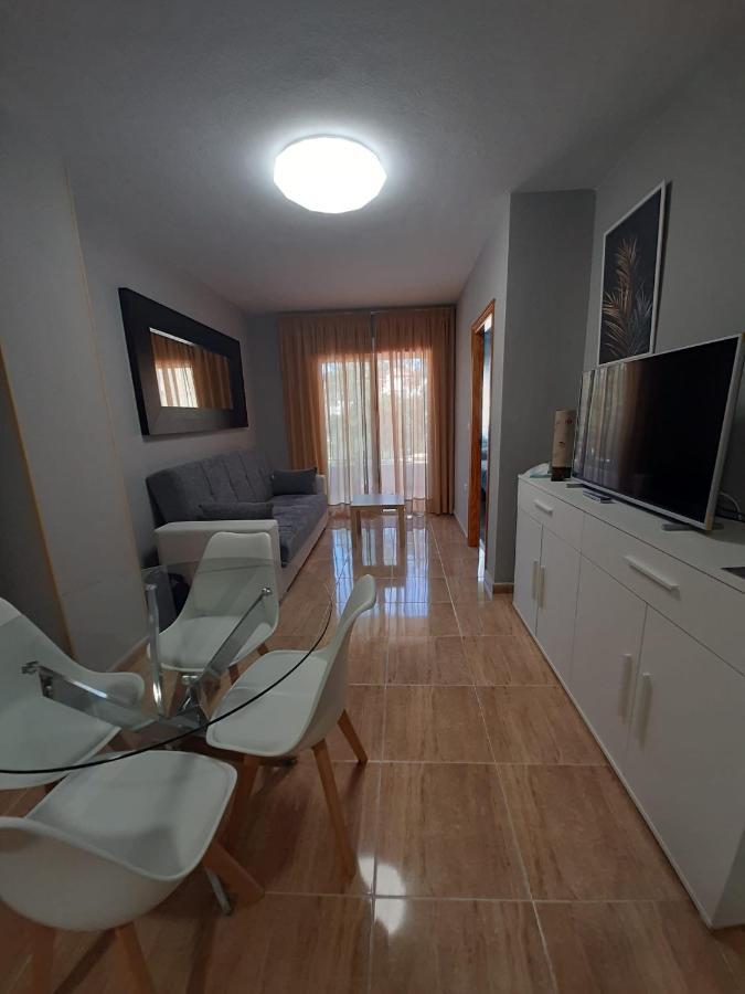 Torrevieja-Lugomarアパートメント エクステリア 写真